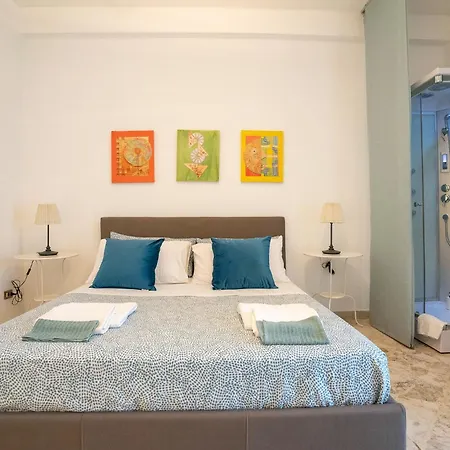 Гостевой дом _ Cavour 156 & Savoia _ Бари