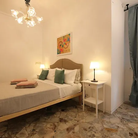 _ Cavour 156 & Savoia _ 3* Бари