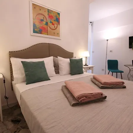 _ Cavour 156 & Savoia _ Pensjonat