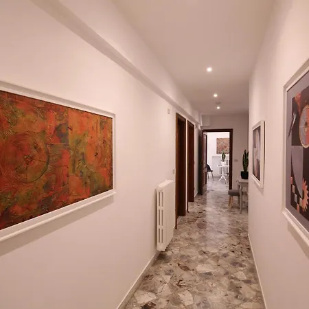 Гостевой дом _ Cavour 156 & Savoia _ Бари