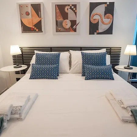 _ Cavour 156 & Savoia _ Bari