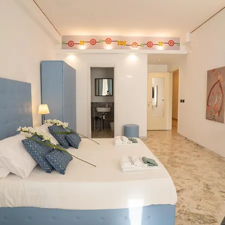 Гостевой дом _ Cavour 156 & Savoia _ Бари