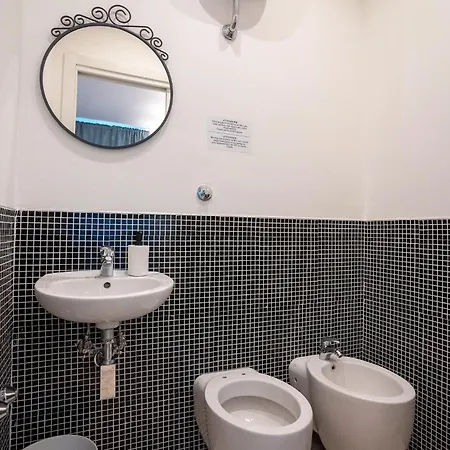 Гостевой дом _ Cavour 156 & Savoia _