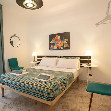 Гостевой дом _ Cavour 156 & Savoia _ Бари