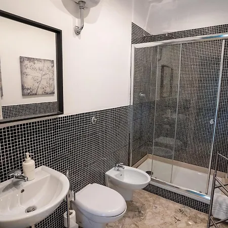 _ Cavour 156 & Savoia _ Bari