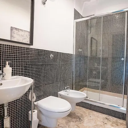 _ Cavour 156 & Savoia _ Pensjonat