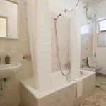 _ Cavour 156 & Savoia _ Guest house Bari