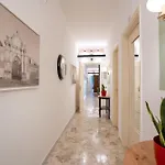 _ Cavour 156 & Savoia _ Guest house Bari