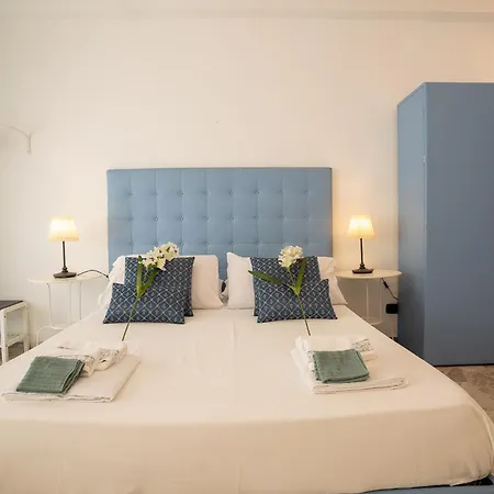 _ Cavour 156 & Savoia _ 3* Bari