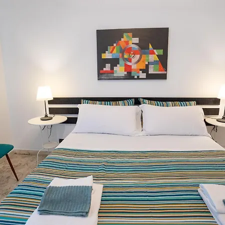 Gasthuis _ Cavour 156 & Savoia _ Bari