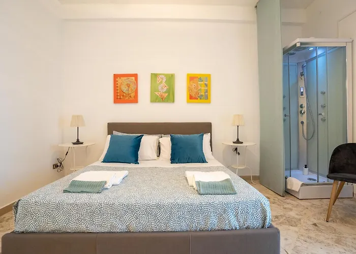 Affittacamere _ Cavour 156 & Savoia _ Bari