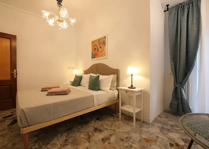 _ Cavour 156 & Savoia _ 3* Bari