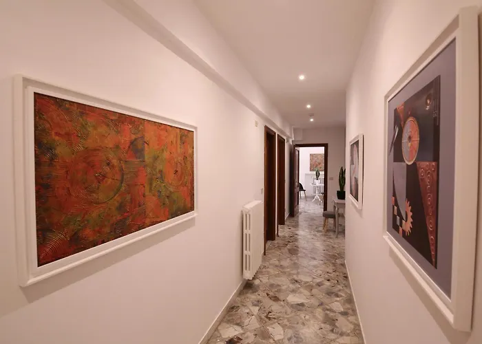 Affittacamere _ Cavour 156 & Savoia _ Bari