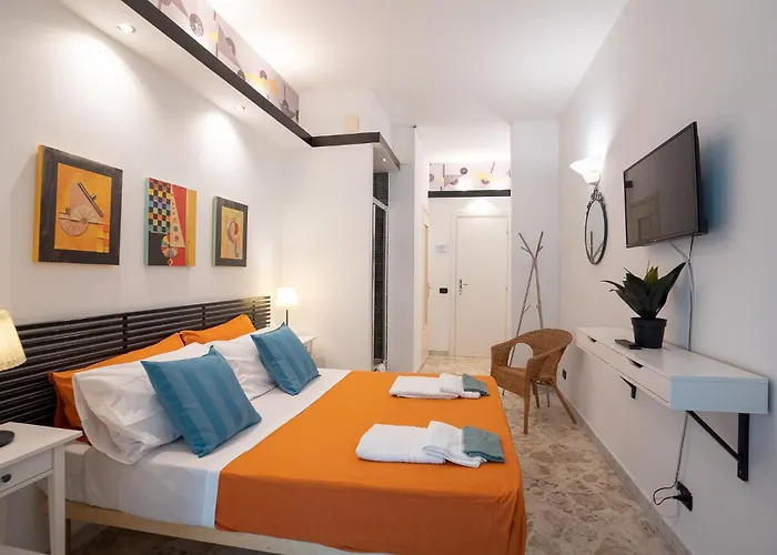 _ Cavour 156 & Savoia _ Affittacamere Bari