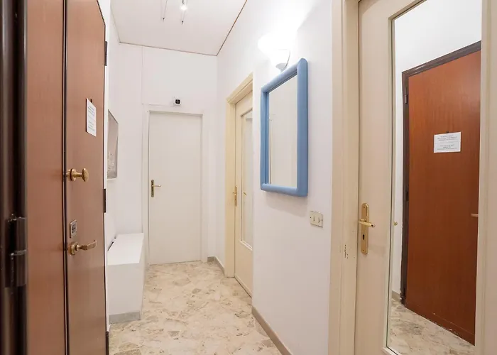 Affittacamere _ Cavour 156 & Savoia _