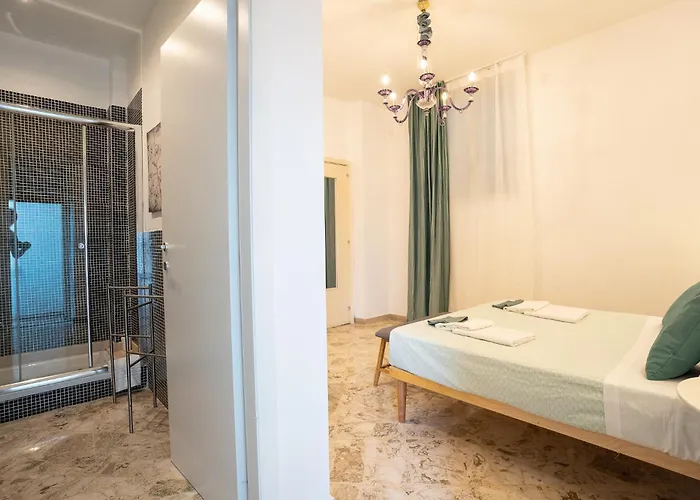 _ Cavour 156 & Savoia _ Affittacamere 3*