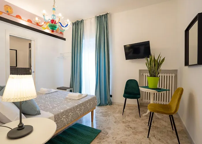 _ Cavour 156 & Savoia _ Affittacamere 3*