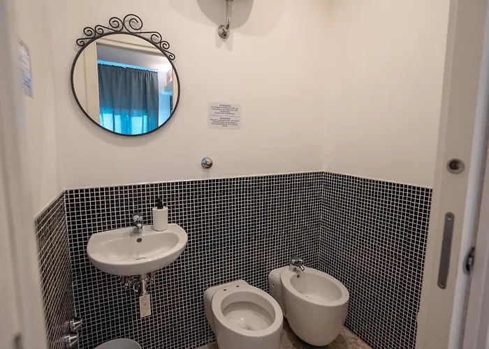 _ Cavour 156 & Savoia _ Affittacamere 3*