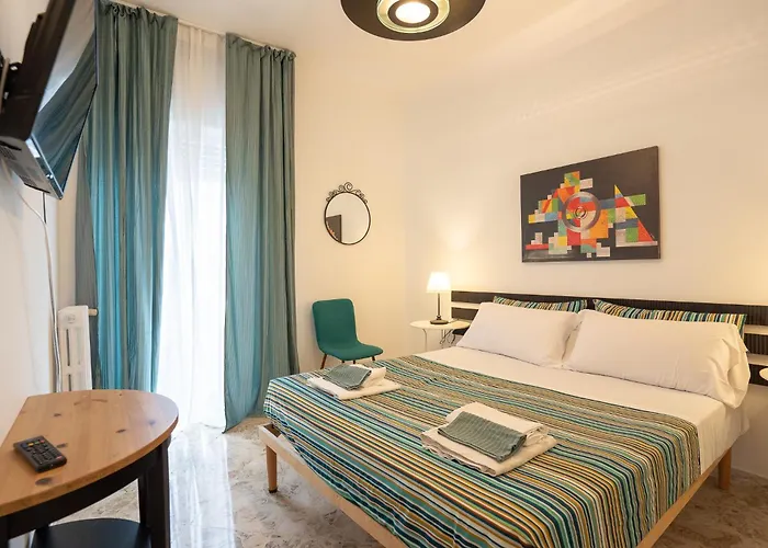 Affittacamere _ Cavour 156 & Savoia _