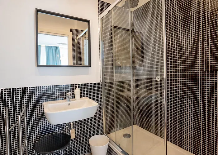 _ Cavour 156 & Savoia _ Affittacamere Bari